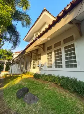 Rumah 2 Lantai Hook Di Bintaro Jaya Sektor  8  / 9034