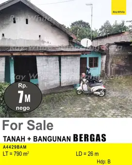 DIJUAL TANAH DAN BANGUNAN DI BERGAS A4429