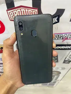 Samsung A30 4/64gb