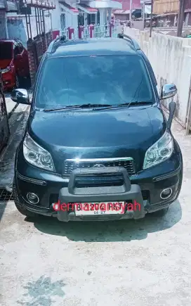 Di jual cepat toyota rush hitam