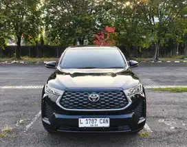 Innova Zenix V 2023 AT