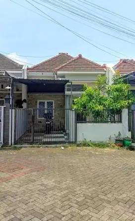 Dijual Cepat!!! Rumah Di Kawasan Perumahan Elit Kondusif