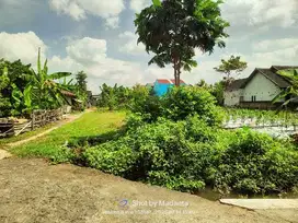 Tanah 300 m² dekat kampus Banyuraden