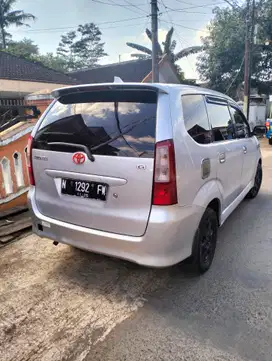 Toyota Avanza 2004 Bensin