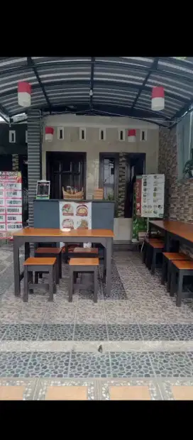 Mie Nyemek, Bakso Ikan, Bihun Goreng, Nasgor, Lalapan & Camilan