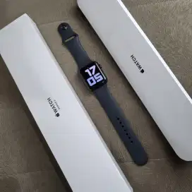 Apple Watch Seri 3 42mm Fullset Original