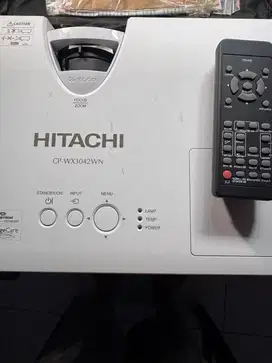 LCD PROYEKTOR SECOND HITACHI CP-WX3042WN