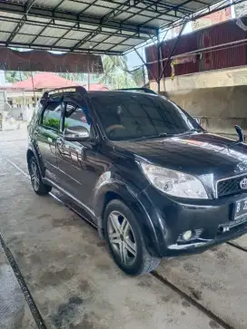 Dijual mobil rush 2008