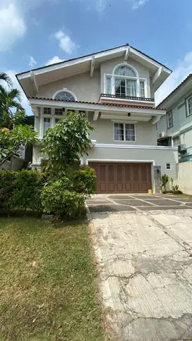 Disewakan rumah Furnished dengan pool Sentul City Bogor
