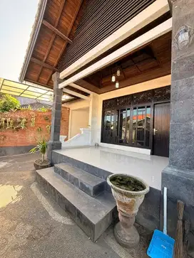 DI JUAL RUMAH DIKAWASAN ELIT SEKAR TUNJUNG