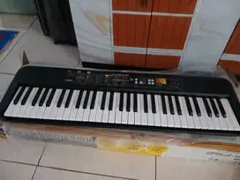 Keyboard Yamaha PSR F52