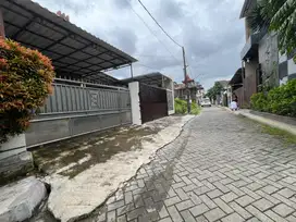 Tanah Luas 166m2 Siap Balik Nama - Lokasi di Graha Raya Bintaro