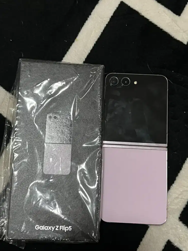ZFlip 5 SEIN 256GB Lavender
