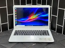 Laptop Asus E402Y  RAM 4GB/ SSD 128 GB