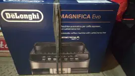 Mesin kopi DeLonghi
