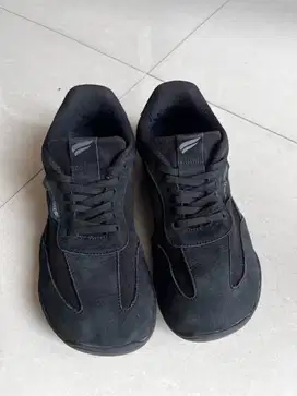 Pyopp Pada Barefoot Sneaker. Sepatu Barefoot Hitam (Size 43)