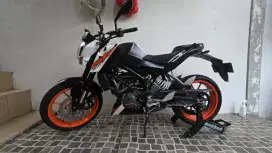 KTM DUKE 200 2019