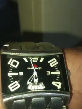 Jam tangan quick silver