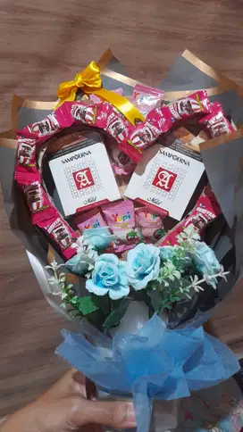 Butuh penghasilan yg halal berkah untuk menafkahi anak dan istri.