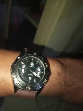 Jam tangan Cartier black
