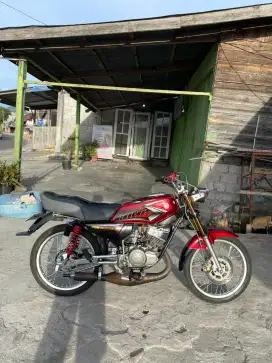 Motor yamaha Rx king 2002 lengkap