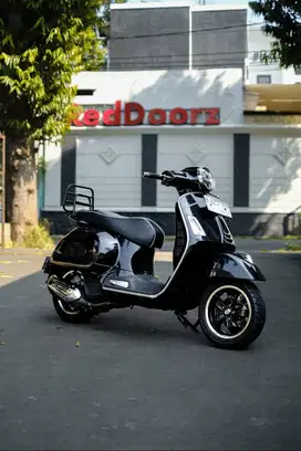 PIAGGIO VESPA GTS 150 IGET 4V FACELIFT 2022 BERGARANSI BISA KREDIT