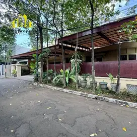 FOR SALE RUMAH DI KEMANG TIMUR 4 Badroom Luas 750m2  Private Pool