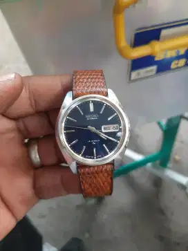 Seiko automatic vintage 7006-8040 blue dial