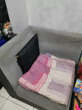 Sofa 2unit kecilbesar bagus apa ada nya jual murah