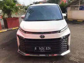 Toyota Voxy 2.0 AT 2022 Seperti Baru Dan TDP Ekonomis