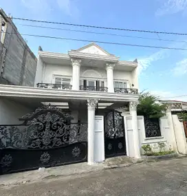 Dijual Rumah mewah 2 Lt Jl jati Murni, Bekasi Lt 205 m2 lb 380 m2 Ada