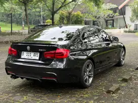 BMW 320i 2018 Bensin
