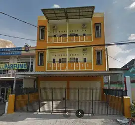 Disewakan Ruko 2 Petak jadi 1 Jalan Poros Rappocini Raya LEBAR