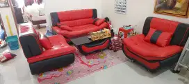 Sofa Keluarga Red Black