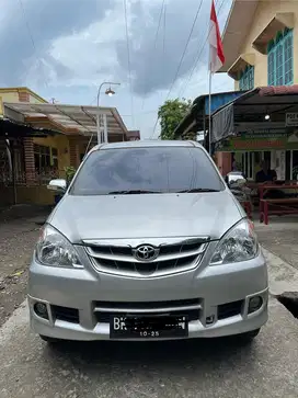 Toyota Avanza 2010