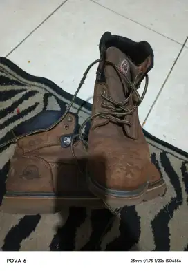 Sepatu safety boot import kulit asli