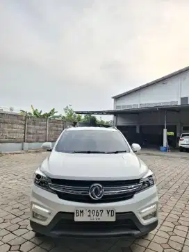 Dfsk glory 2023 1.5T lux 560 bensin matic. Km 18rb antik