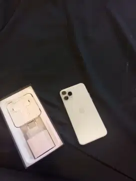 Iphone 11 pro 512gb lenih cakep