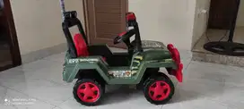 Mainan Jeep Dorong