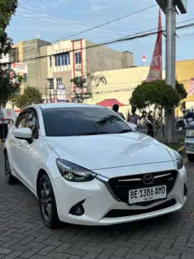 Mazda 2 R SKYACTIV 2014/2015