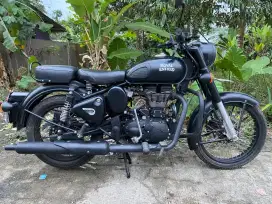 Royal enfield 500 bullet classic 2018 super low km