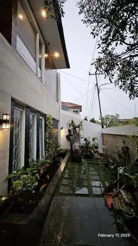 jual rumah Lux margahayu raya