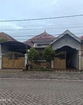 RUMAH SIAP HUNI NIRWANA EKSEKUTIF STRATEGIS, DEKAT MERR