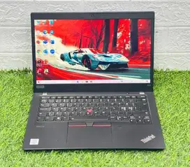Gas 1 unit Aja Thinkpad X13 Touch i7 Gen10 16gb/256GB 13 FHD RA-DC