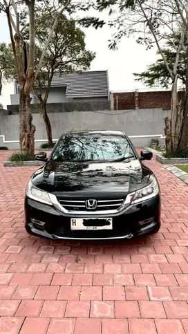 Honda Accord 2.4 VTI-L 2013