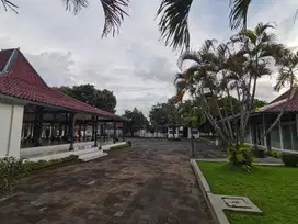 Hotel Bintang 3 Bersejarah Strategis & Terluas Tengah Kota