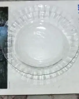 Piring kaca putih diameter 23cm