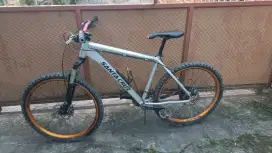 Sepeda Gunung santa Cruz upgrade dari sepeda wimcycle