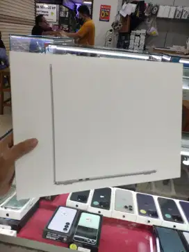macbook air m4 15 inch ram 16 ssd 256 ibox baru segel harga promo