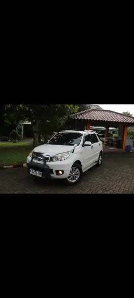 Daihatsu Terios TX. AT 2013